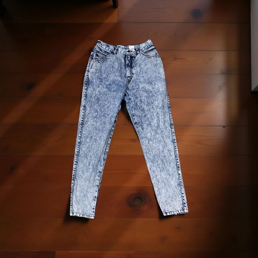 Vintage Acid Wash Levis 900 Series Silver Tab Tapered High Rise Mom Jeans 25x29
